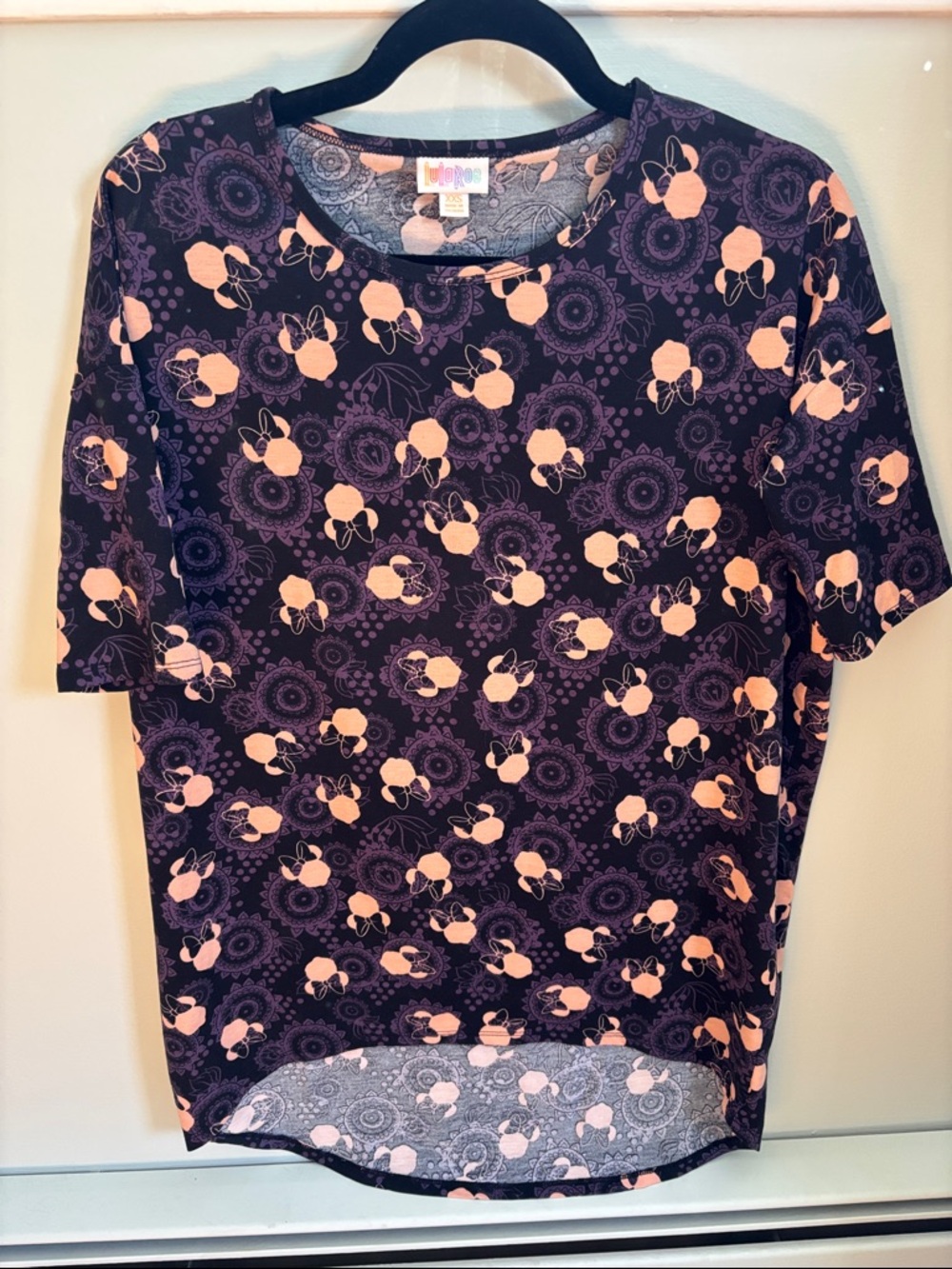 LuLaRoe Black Tee with Peach Floral Medallion Pattern